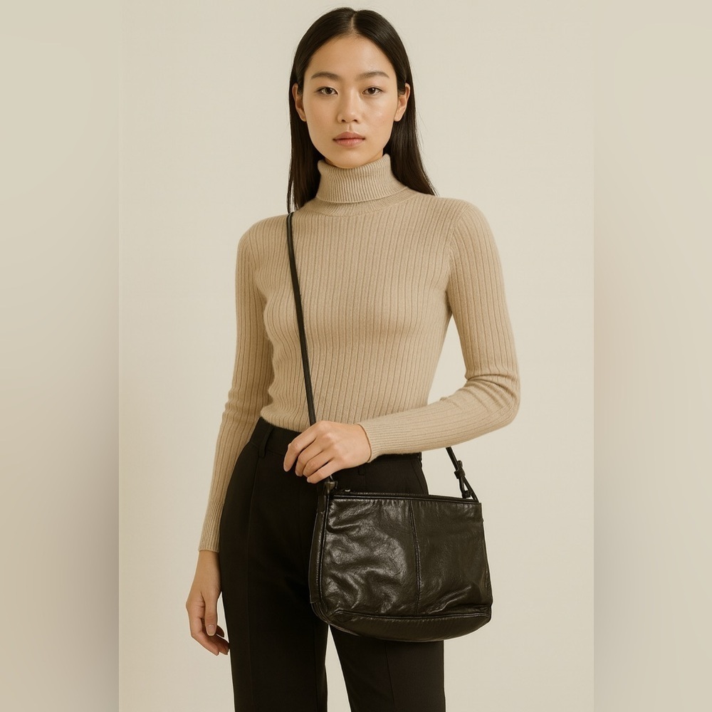 Minimalist Women's Black Genuine Leather Crossbody Bag Small